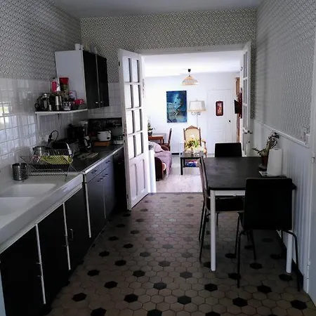 Maison De Pecheur Avec Jardin A 100m De La Petite De Gavres